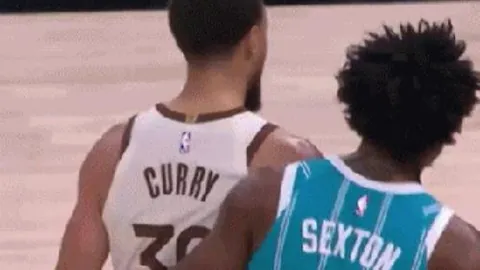 阿根廷迎战巴西：南美巅峰对决门票8.5万张瞬间售罄！